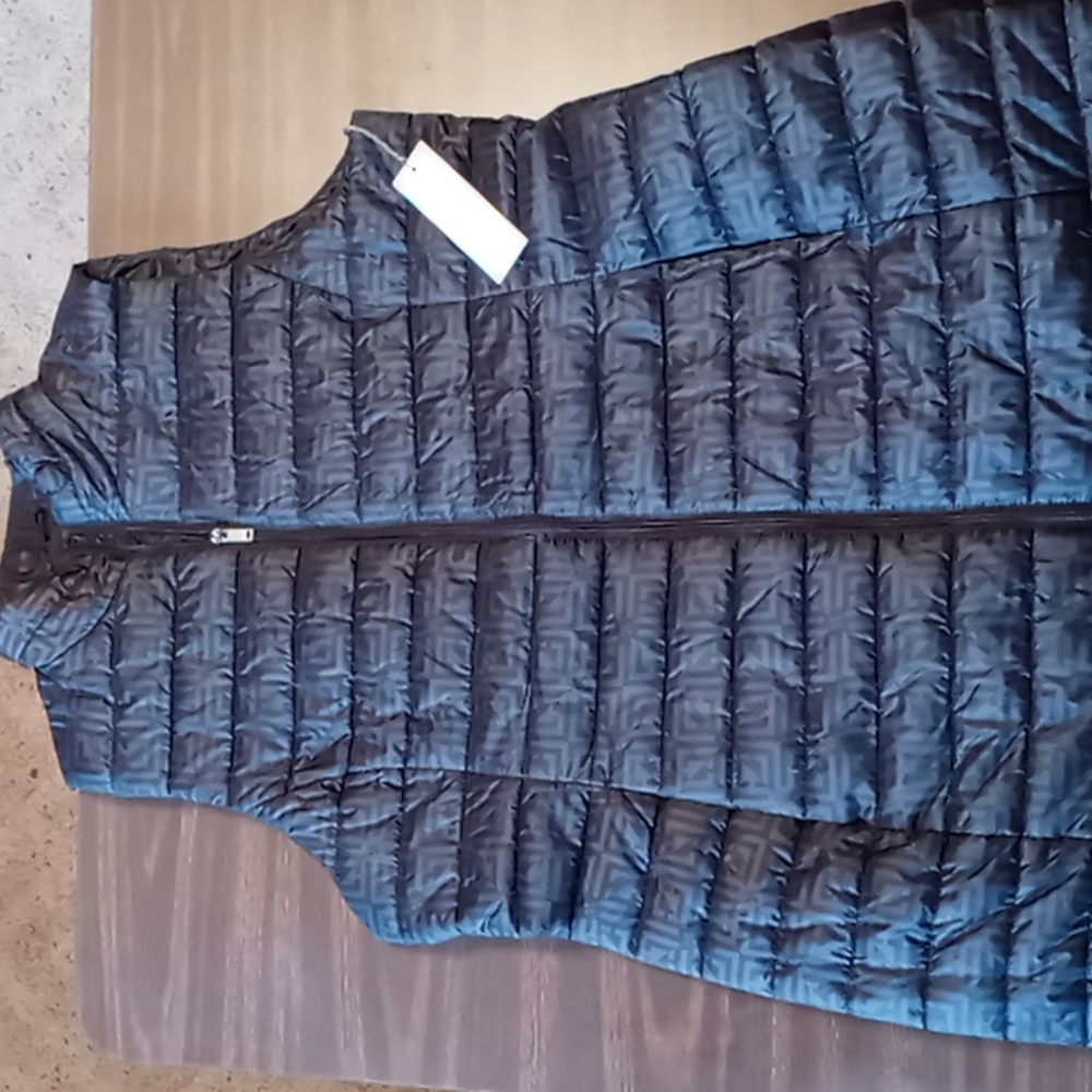 Liz Claiborne Black Geo Pattern Sleeveless Puffer Vest XXL NWT